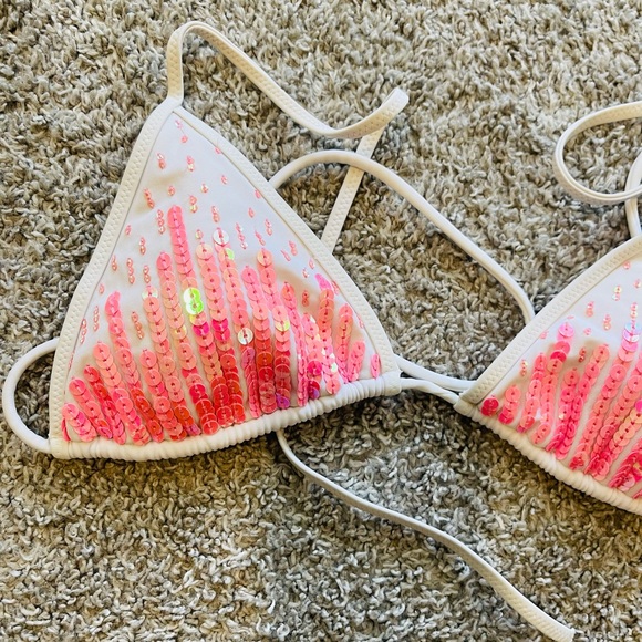 Victoria Secret bikini top - Picture 2 of 4